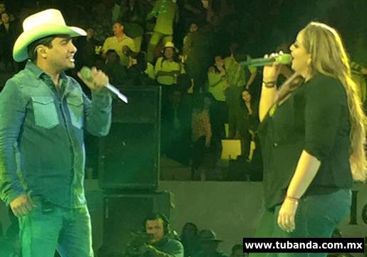 Alejandra Orozco y Julión Álvarez