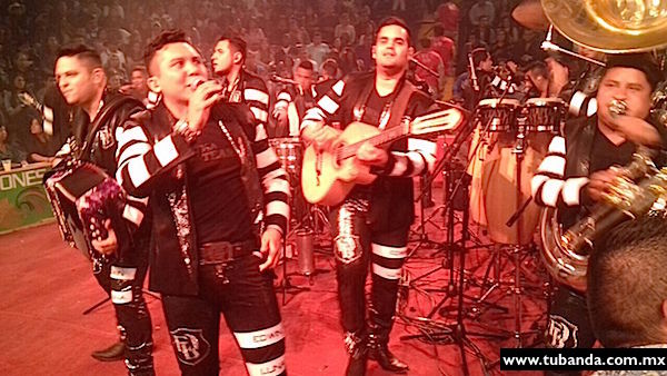 Edwin Luna y La Trakalosa en La Feria del Caballo