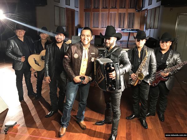 Kikin y los Astros graban el video del sencillo "Disculpame" al lado de Edwin Luna