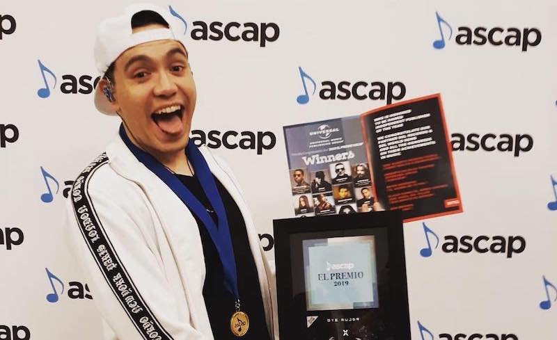 Raymix es distinguido con el premio ASCAP 2019 por su canción "Oye Mujer"