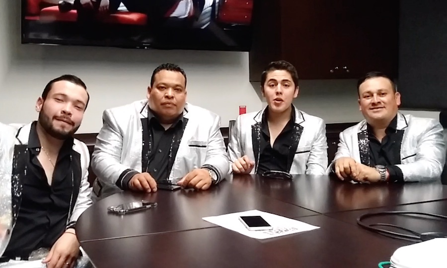 Banda Los Sebastianes preparan disco de duetos y disfrutan el éxito de "A través del vaso"