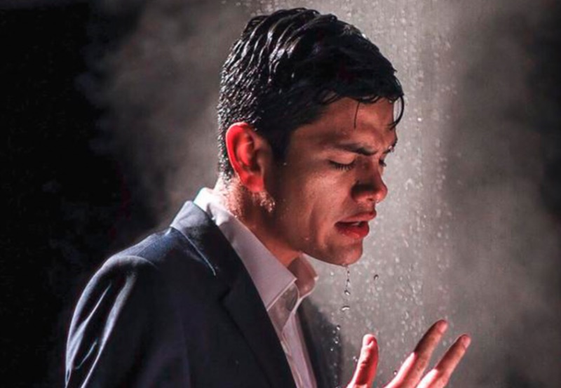 Virlán García estrena su sencillo "Lluvia en tus pestañas"