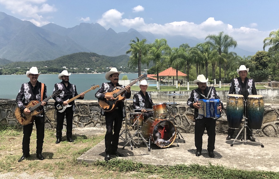 Los Cardenales de Nuevo León filman el video de "Mi vida sin ti"