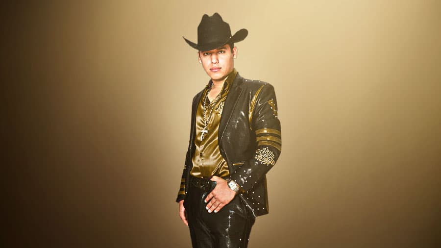 Ariel Camacho es recordado por Los Plebes del Rancho
